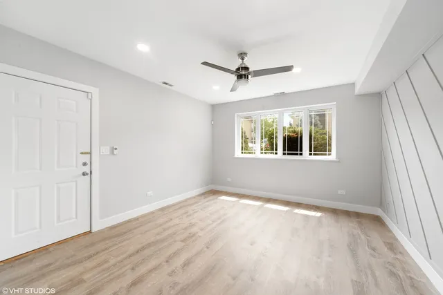 $2,200 | 6042 West 63rd Street, Unit 1, Chicago, IL 60638