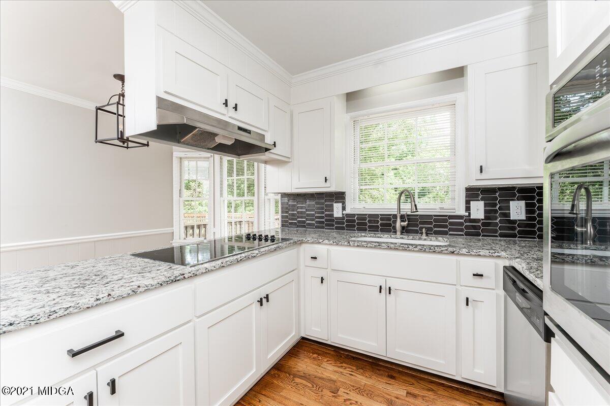 1211 Newport Road Macon, GA 31210 - Photo 14 of 44 Kitchen