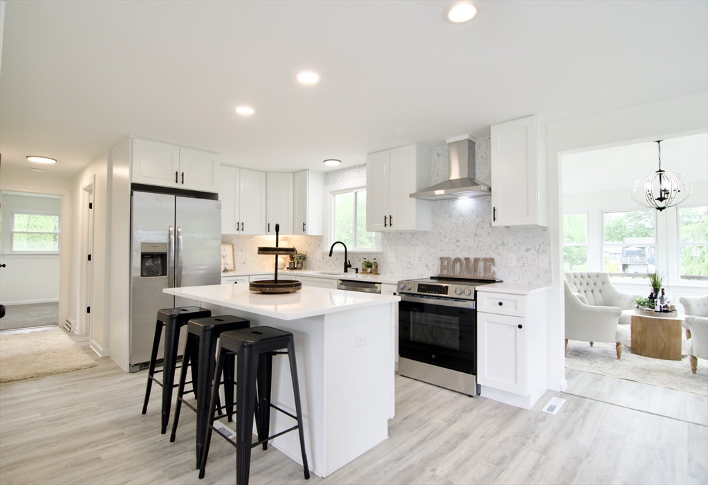 464 Poole Street Ludlow, MA 01056 - Photo 7 of 40