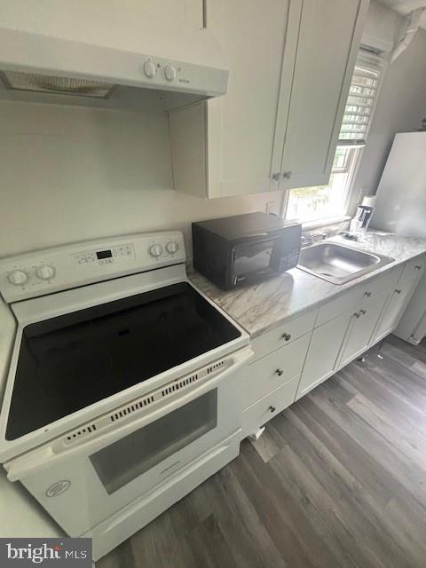 16 Oak Street, Unit R Salem, NJ 08079 - Photo 14 of 20 a view of a kitchen counter space