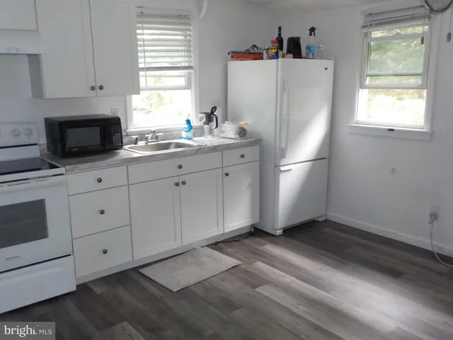 $1,150 | 16 Oak Street, Unit R, Salem, NJ 08079