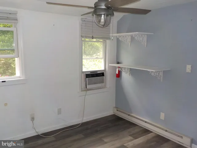 $1,150 | 16 Oak Street, Unit R, Salem, NJ 08079