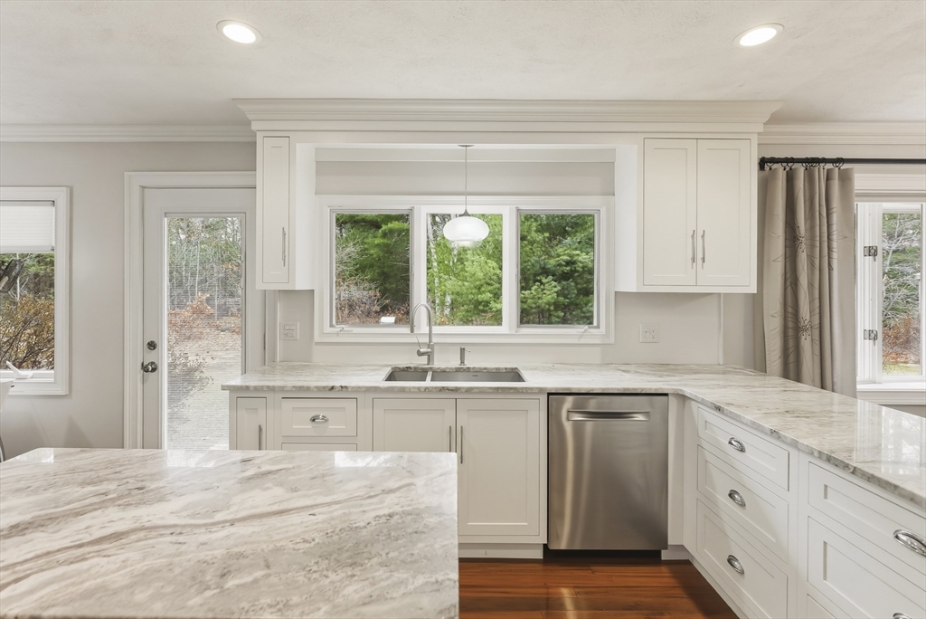 188 Carver Road Plymouth, MA 02360 - Photo 19 of 42