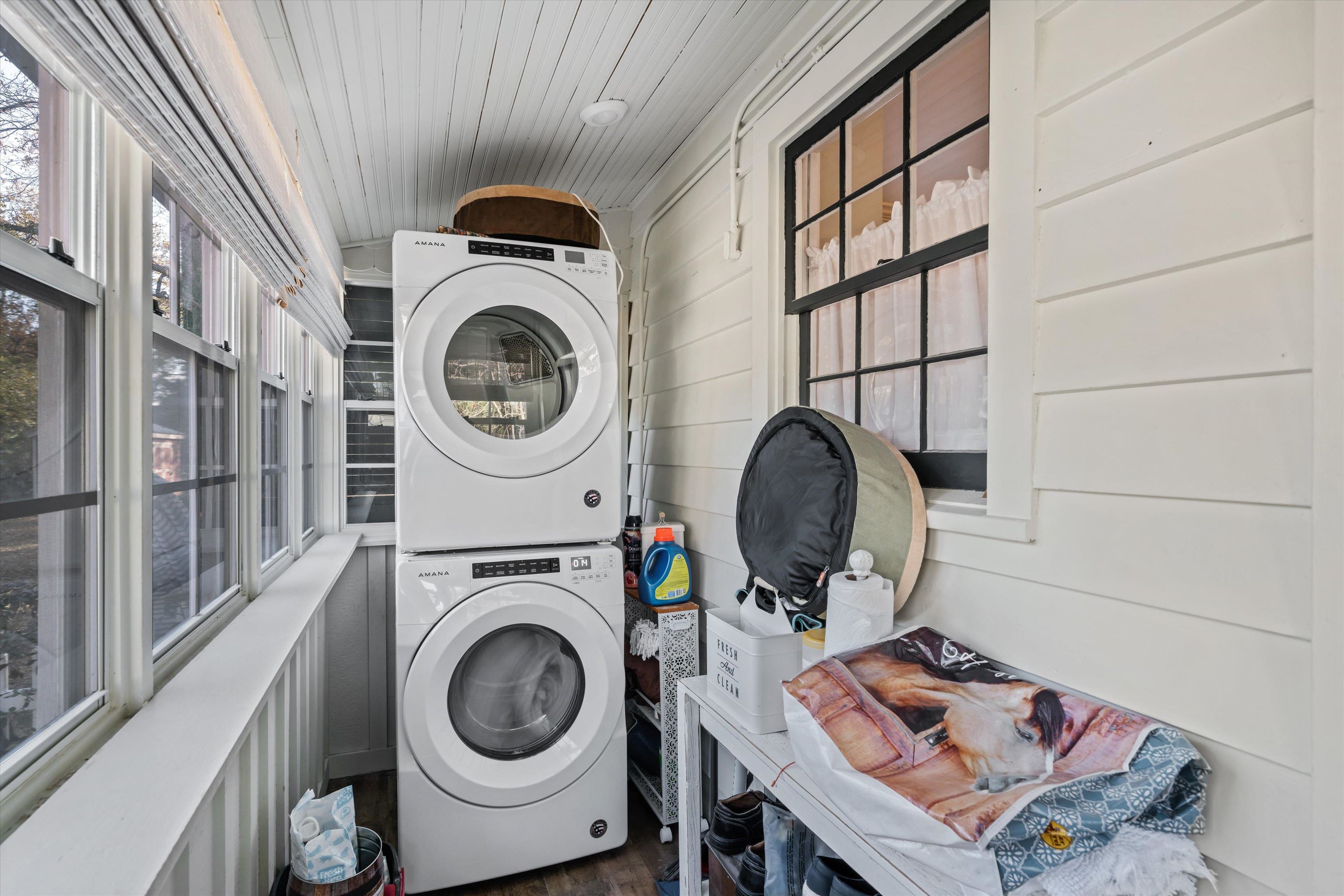 4375 Old Forest Road Memphis, TN 38125 - Photo 12 of 21 a utility room with dryer and washer