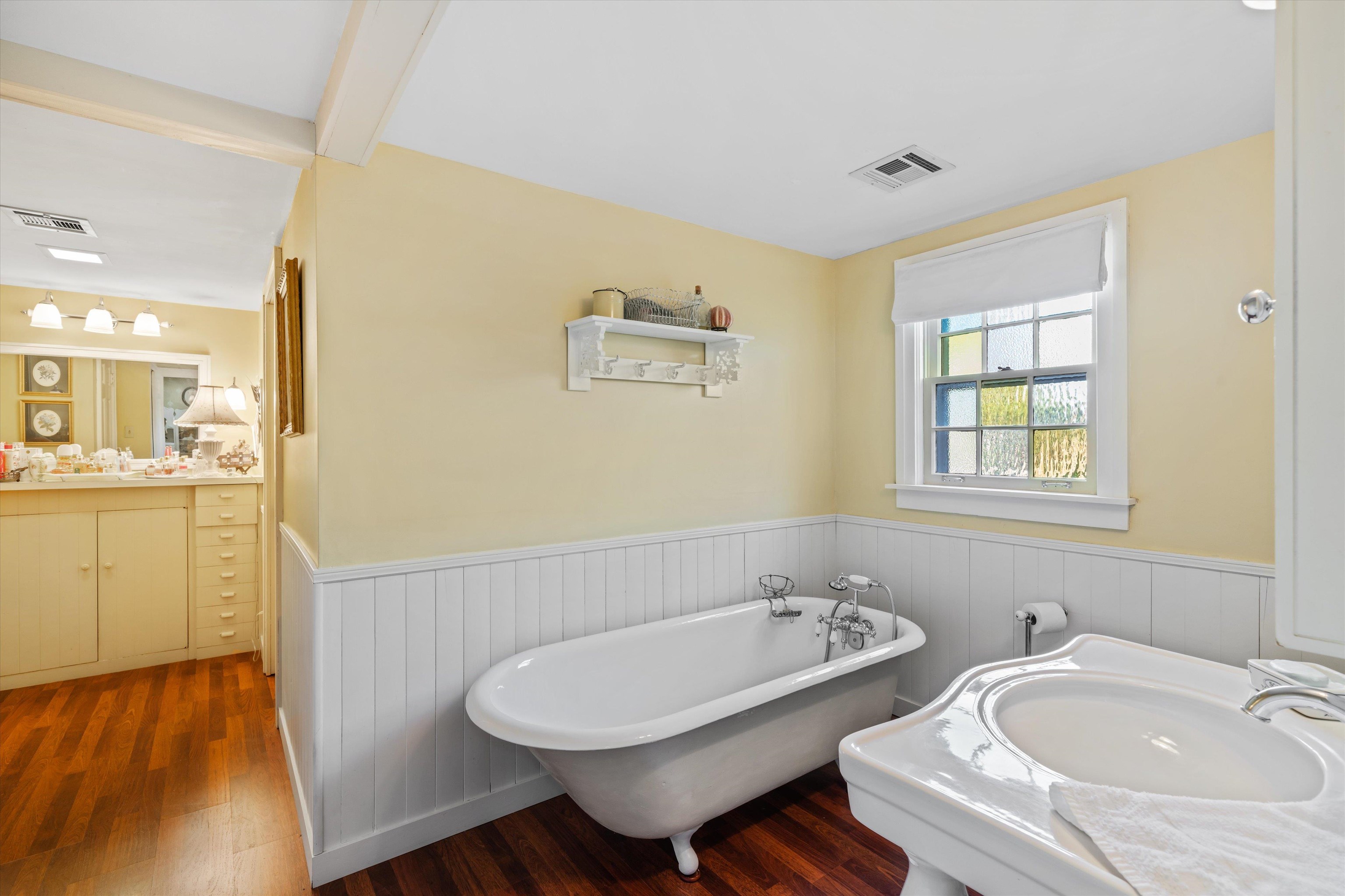 4375 Old Forest Road Memphis, TN 38125 - Photo 15 of 21 a bathroom with a sink and a bathtub