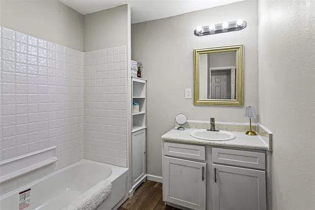 $159,000 | 5528 Lake View Drive, Granbury, TX 76048