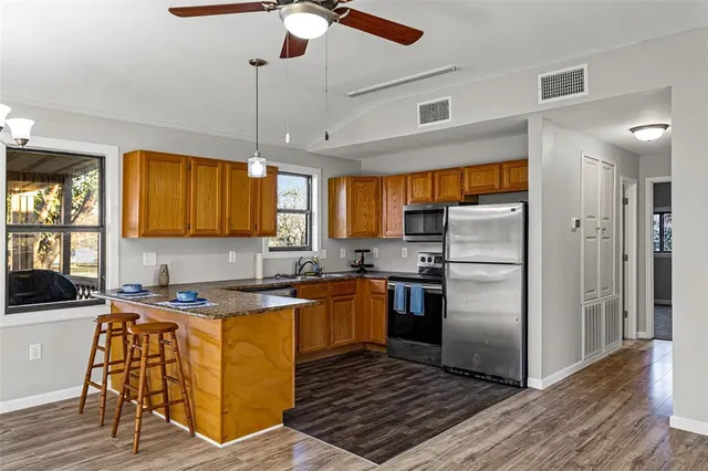 $159,000 | 5528 Lake View Drive, Granbury, TX 76048