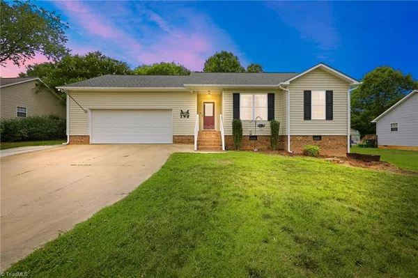 $255,000 | 227 Meadow Lark Lane, Thomasville, NC 27360