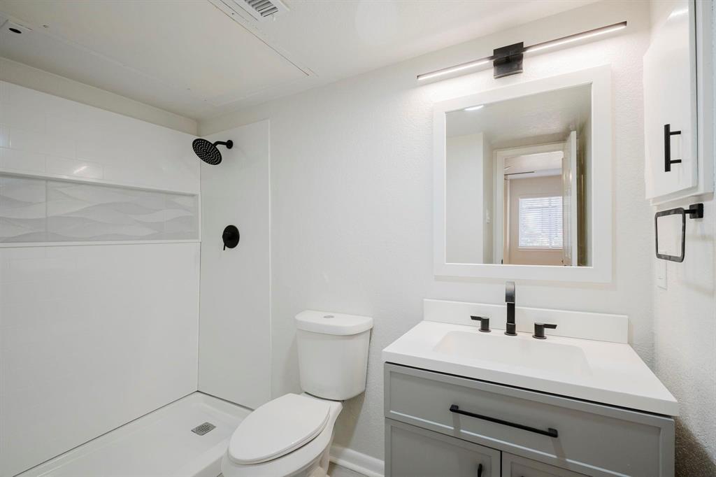 2240 Tarpley Road, Unit 34 Carrollton, TX 75006 - Photo 16 of 18