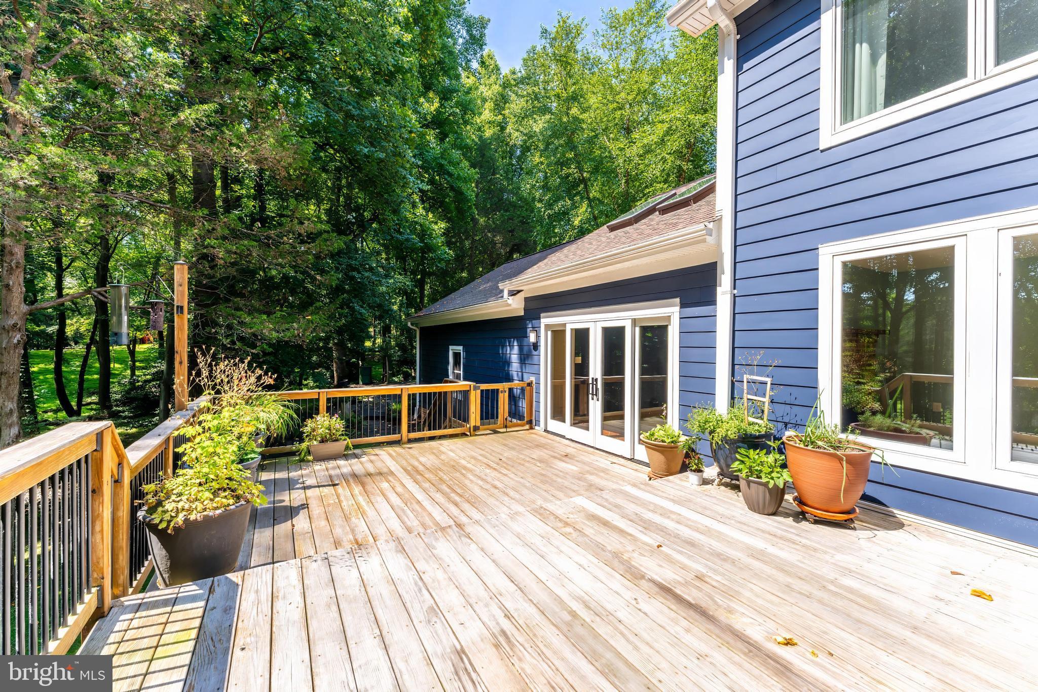 401 Seneca Road Great Falls, VA 22066 - Photo 8 of 16 Gallery Image 8