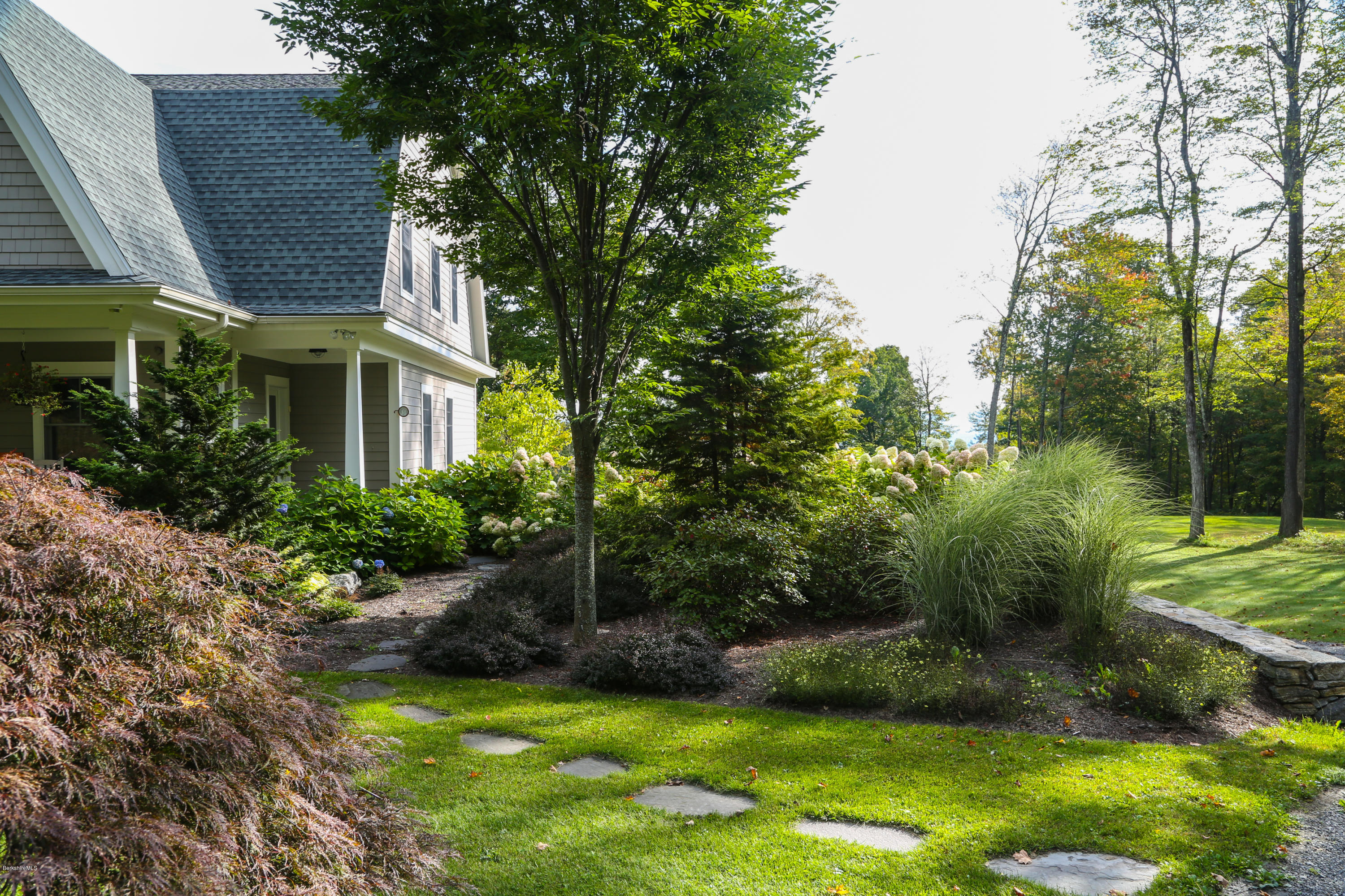 34 Oxbow Road Egremont, MA 01230 - Photo 3 of 32 3frontofhouse