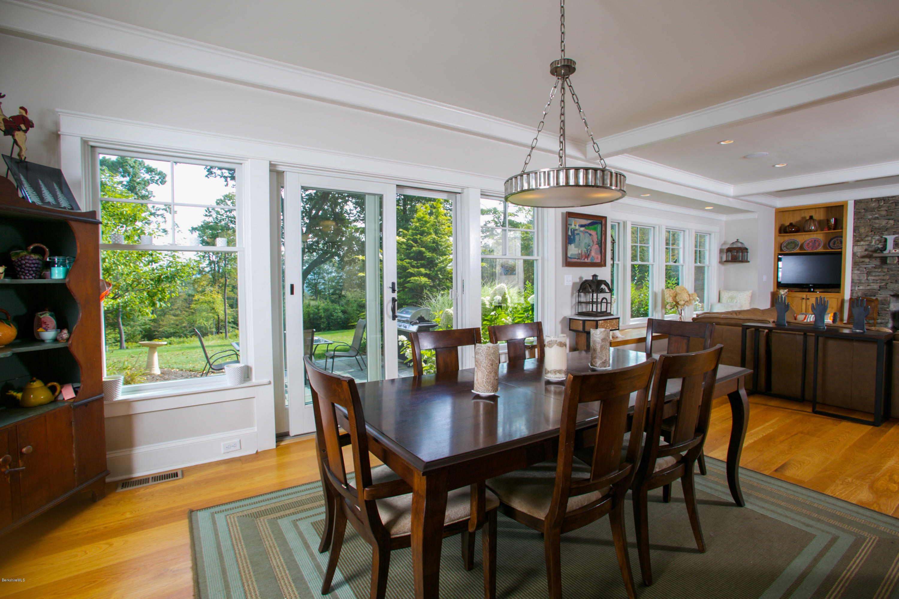 34 Oxbow Road Egremont, MA 01230 - Photo 6 of 32 6greatroom