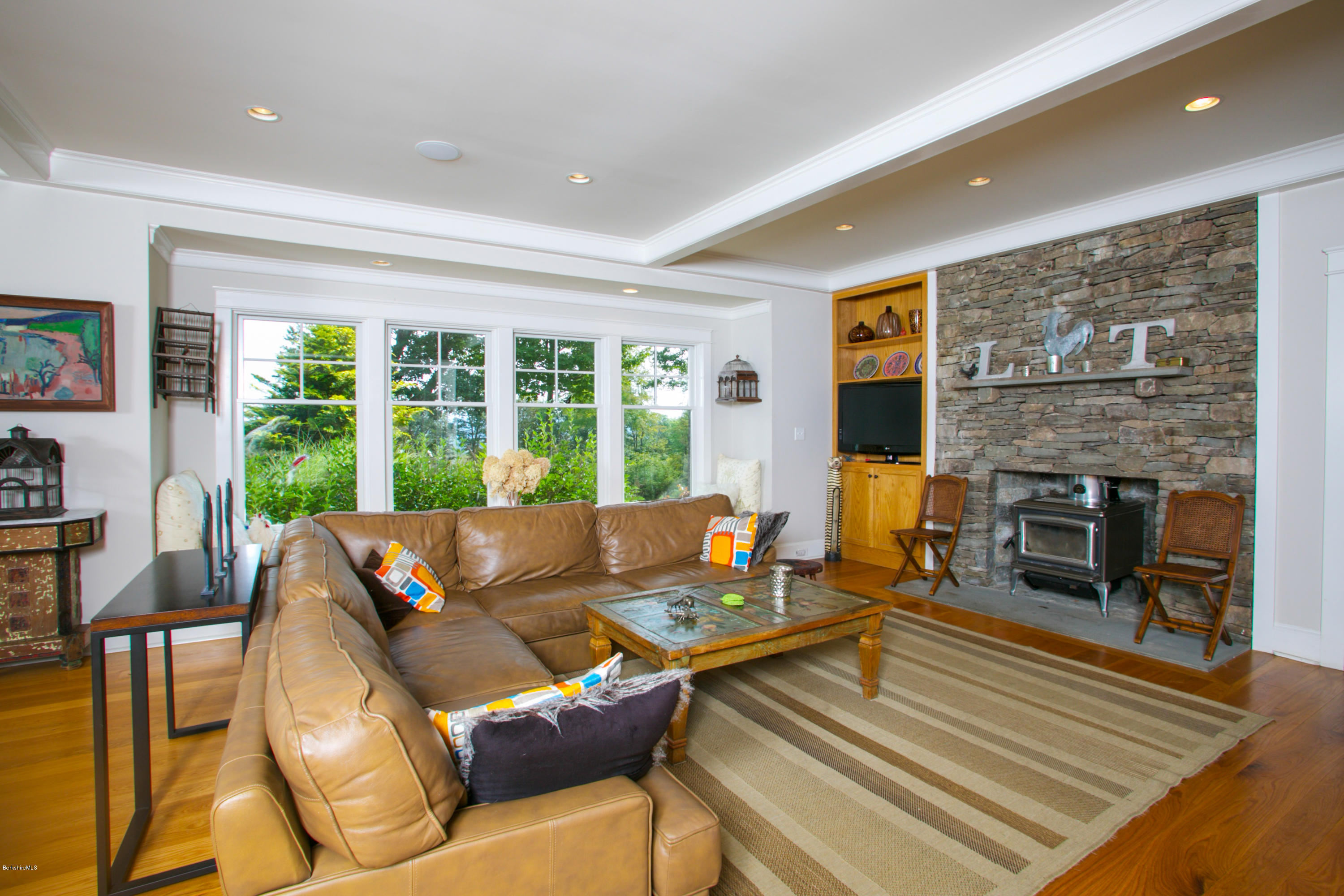 34 Oxbow Road Egremont, MA 01230 - Photo 7 of 32 7greatroom