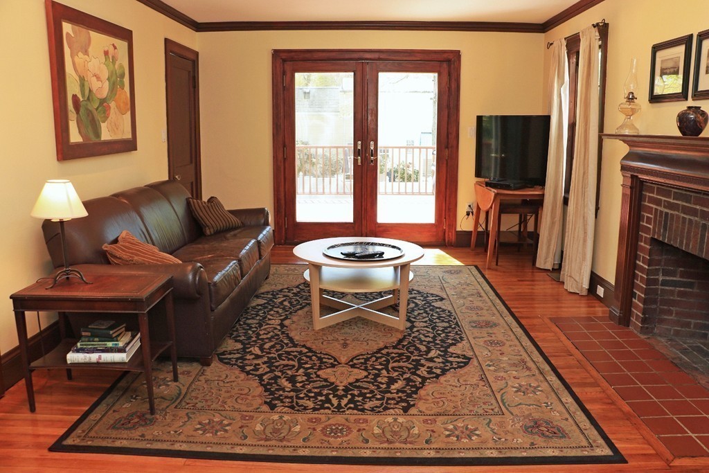 19 Holman Road Newton, MA 02466 - Photo 9 of 17 Gallery Image 9
