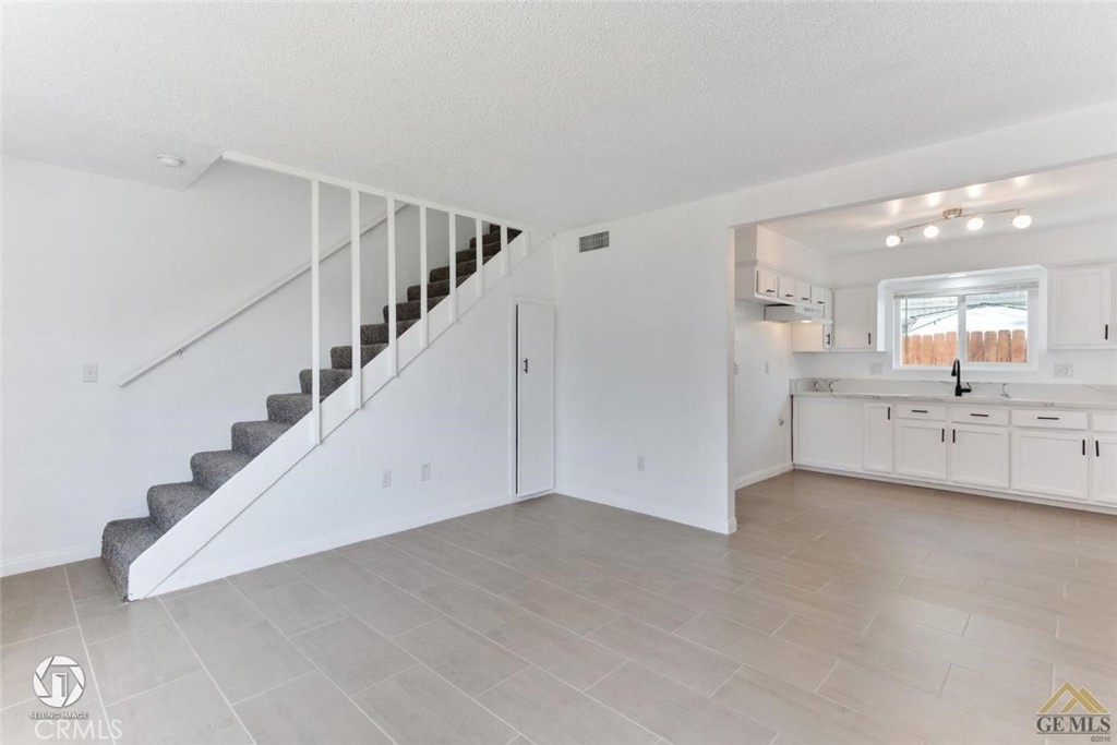 900 Pacheco Road Bakersfield, CA 93307 - Photo 9 of 20