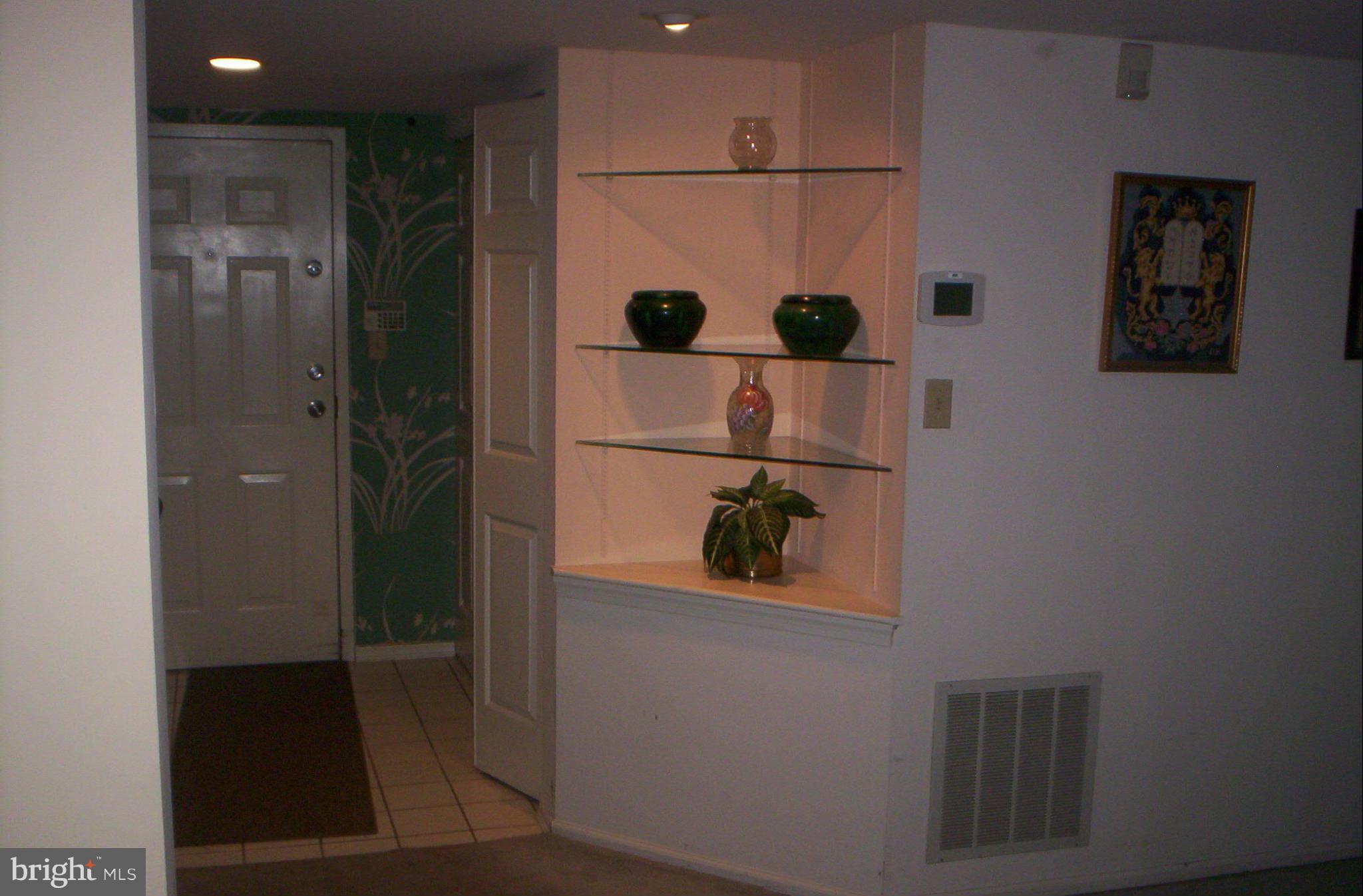 2903 Fallstaff Road, Unit 108 Baltimore, MD 21209 - Photo 9 of 30 Interior (General)