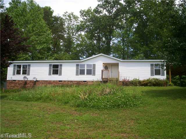 1340 Frans Road Westfield, NC 27053 - Photo 1 of 16 Exterior Front.