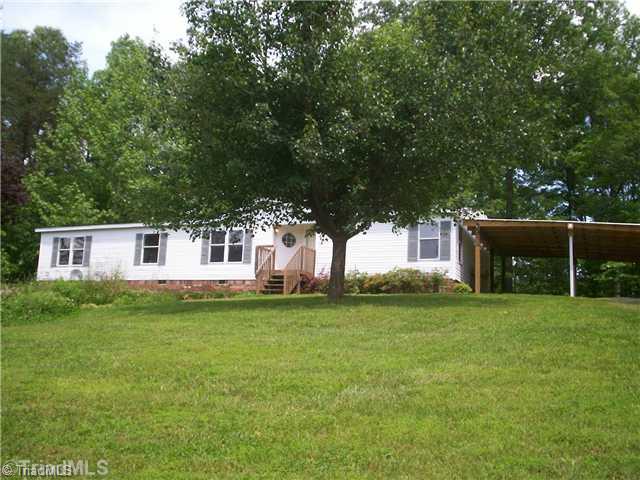 1340 Frans Road Westfield, NC 27053 - Photo 2 of 16 Exterior Front.