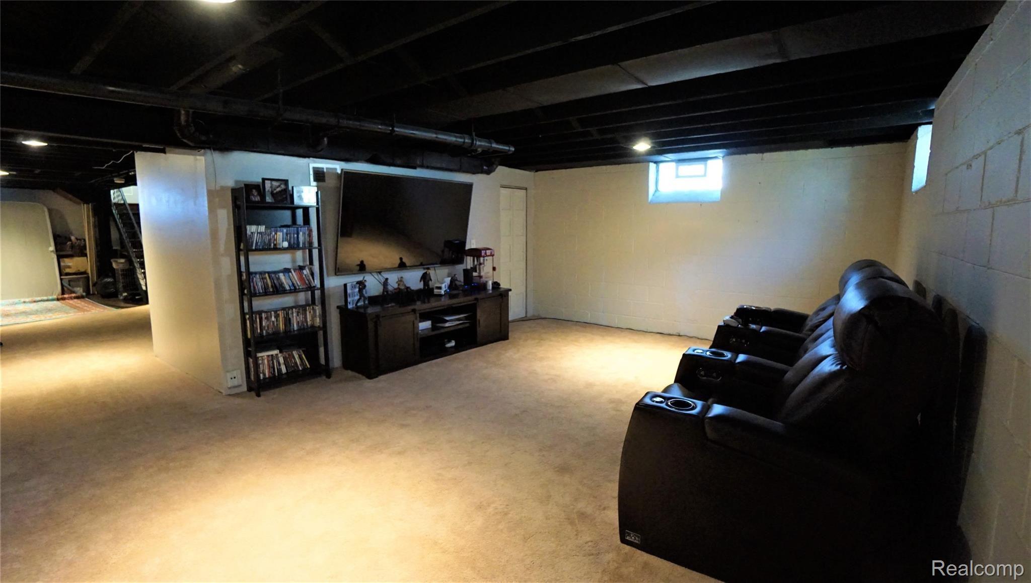 29650 Five Mile Road Livonia, MI 48154 - Photo 31 of 34 DSC05069.JPG