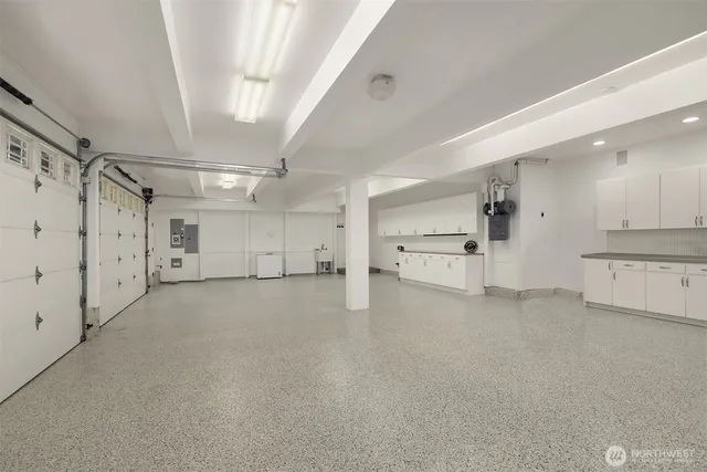 $8,800,000 | 4 Diamond Ranch South, Bellevue, WA 98004