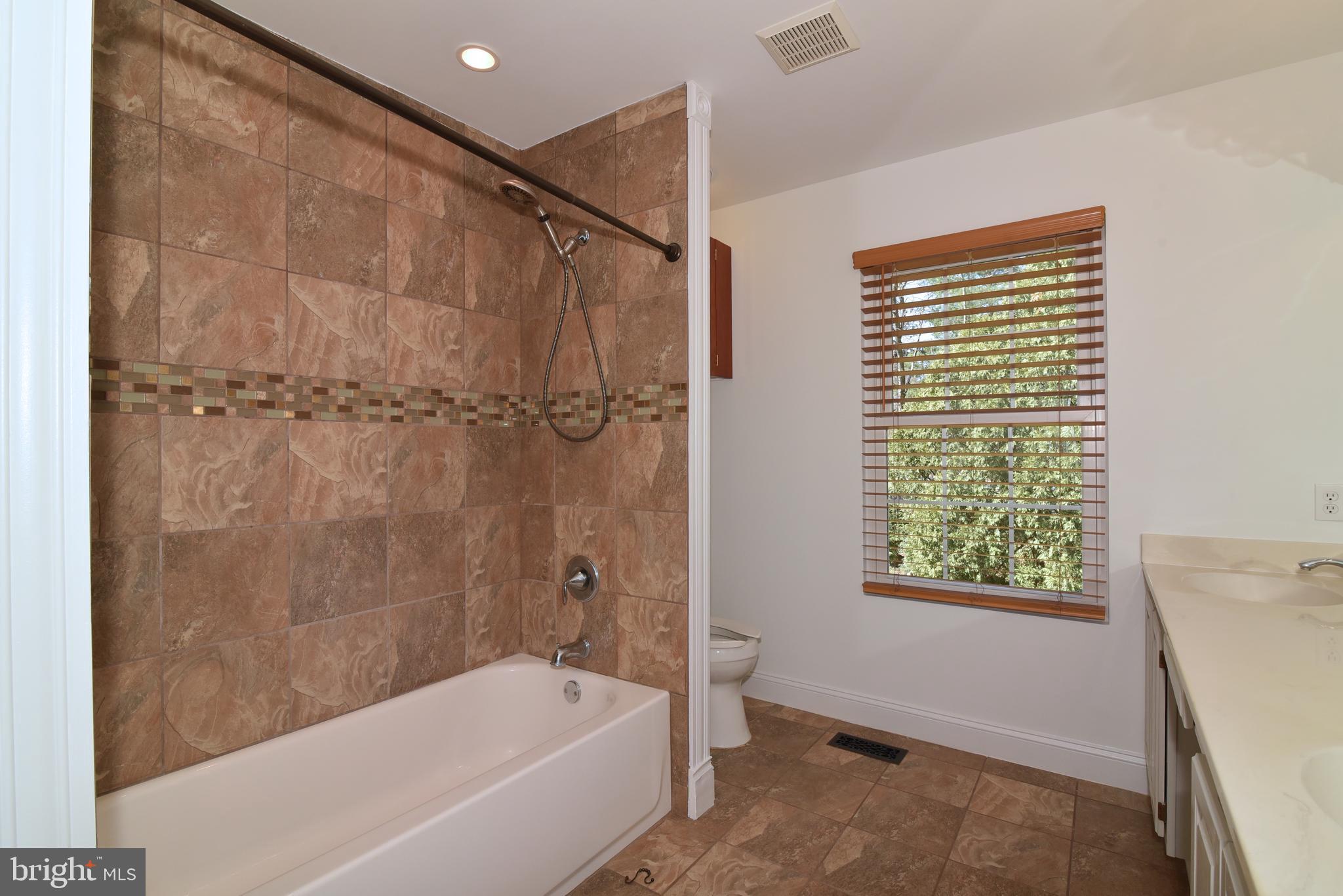 453 Foxridge Drive Southwest Leesburg, VA 20175 - Photo 23 of 35 Primary Bathroom