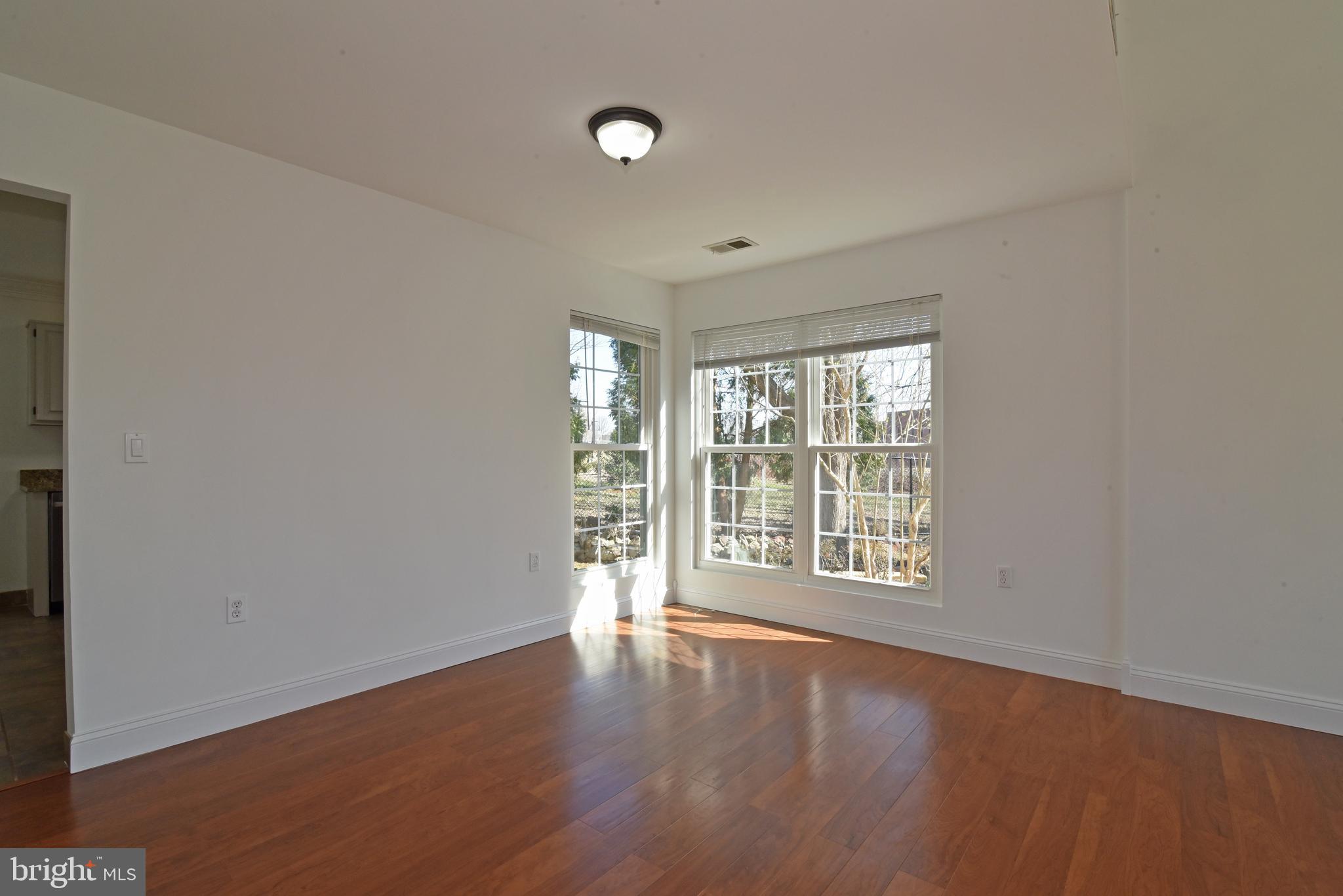 453 Foxridge Drive Southwest Leesburg, VA 20175 - Photo 9 of 35 View of the Dining Room