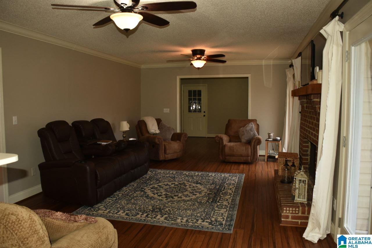 649 Olde Towne Lane Alabaster, AL 35007 - Photo 4 of 41