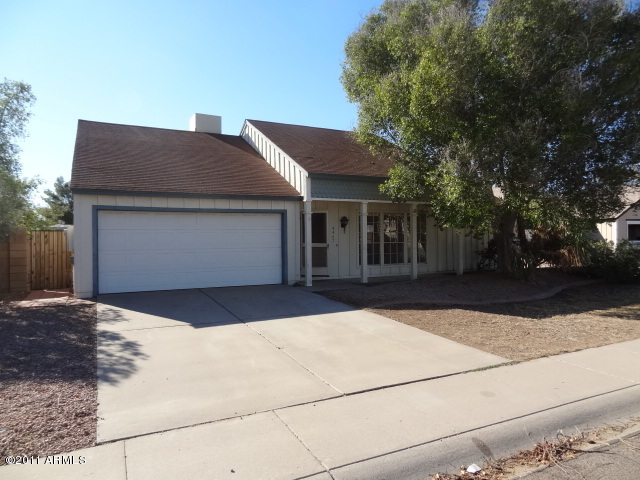 4467 East Pearce Road Phoenix, AZ 85044 - Photo 1 of 25 023-142253- Front 2