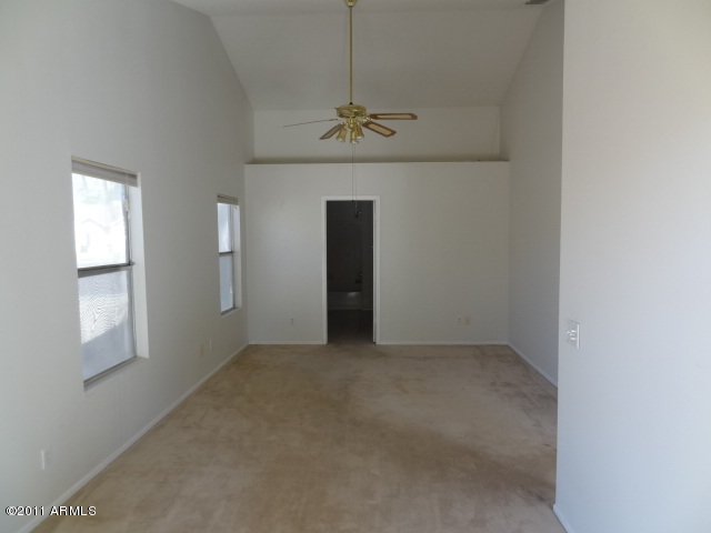 4467 East Pearce Road Phoenix, AZ 85044 - Photo 16 of 25 023-142253- Master