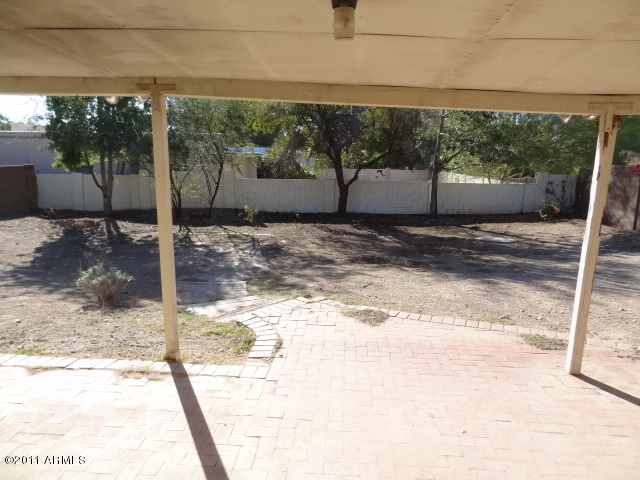 4467 East Pearce Road Phoenix, AZ 85044 - Photo 21 of 25 raer yard