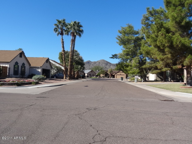4467 East Pearce Road Phoenix, AZ 85044 - Photo 25 of 25 023-142253- street
