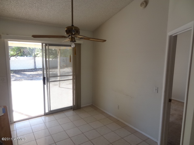 4467 East Pearce Road Phoenix, AZ 85044 - Photo 6 of 25 023-142253- Dining Area