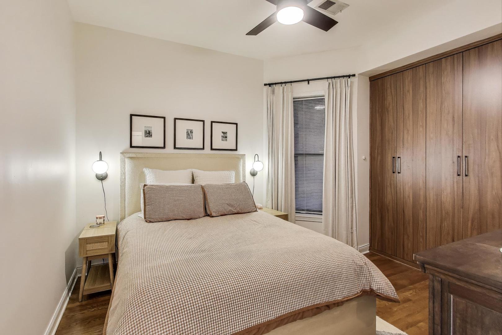 948 West Sheridan Road, Unit 2D Chicago, IL 60613 - Photo 11 of 20