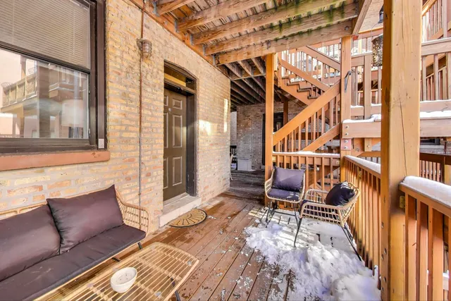 $429,900 | 948 West Sheridan Road, Unit 2D, Chicago, IL 60613