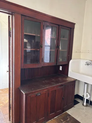 $92,000 | 810 Vine Street, Manistee, MI 49660