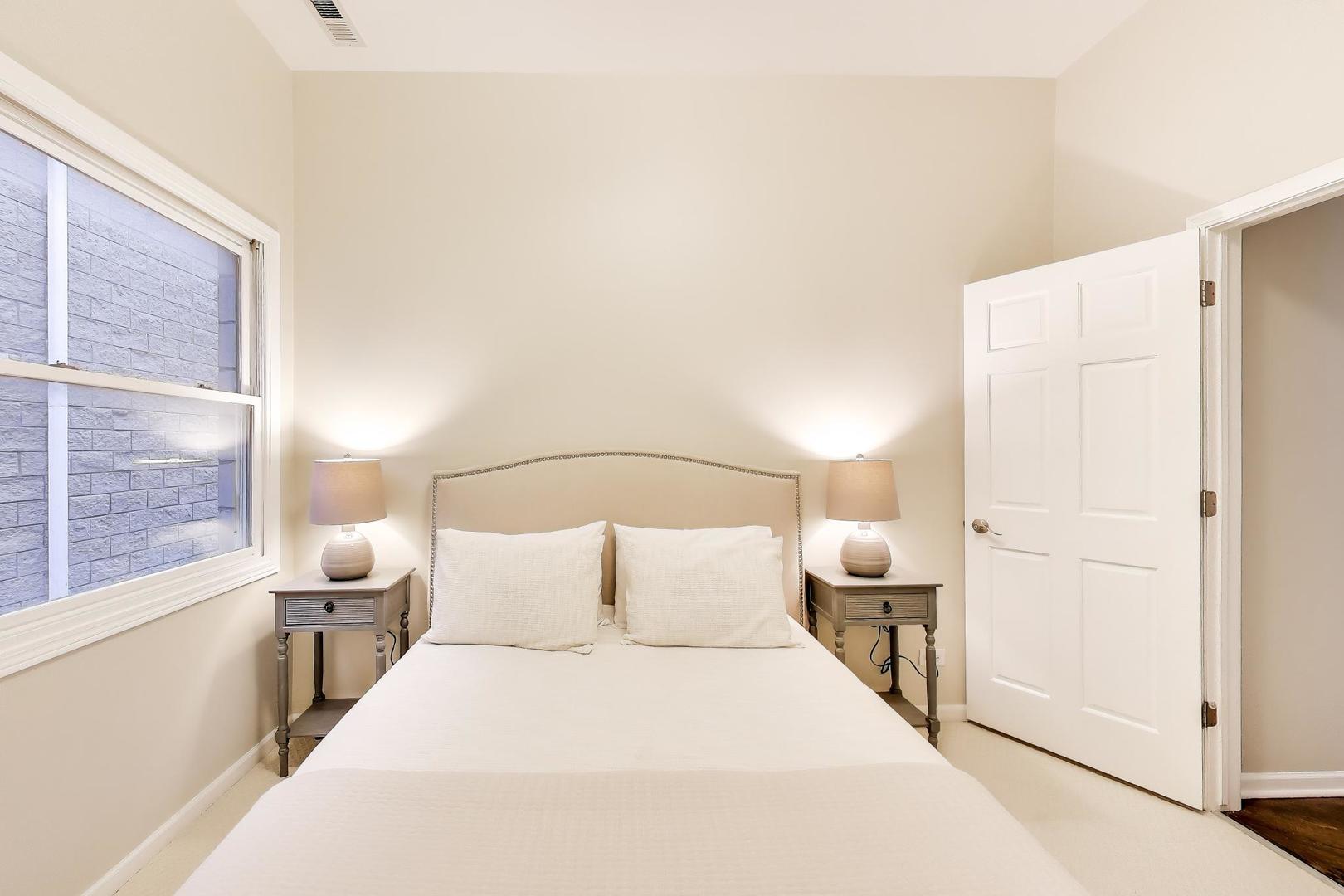 1312 West Fletcher Street, Unit 3W Chicago, IL 60657 - Photo 16 of 30 a bedroom with a bed and walk in closet