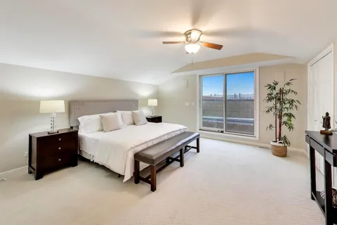 $824,900 | 1312 West Fletcher Street, Unit 3W, Chicago, IL 60657