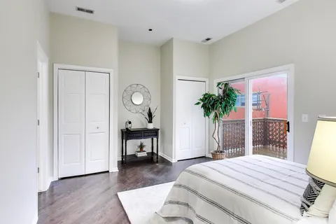 $824,900 | 1312 West Fletcher Street, Unit 3W, Chicago, IL 60657