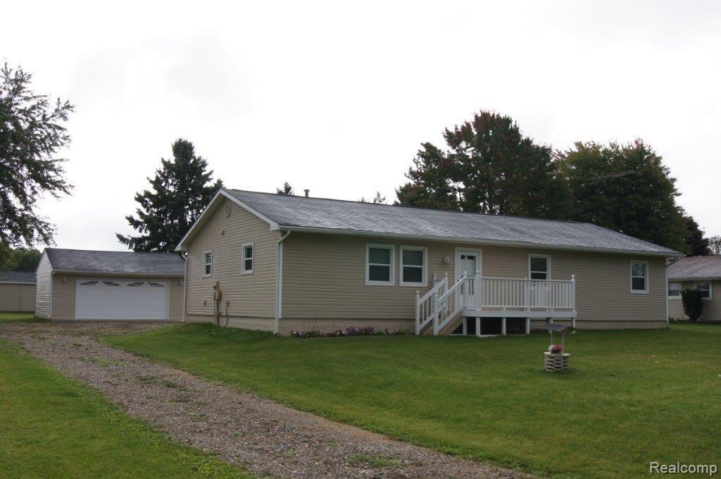 3879 Lippincott Road Lapeer, MI 48446 - Photo 1 of 22 Main Front Photo.jpg