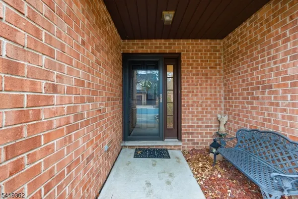 a view of entrance door of the house