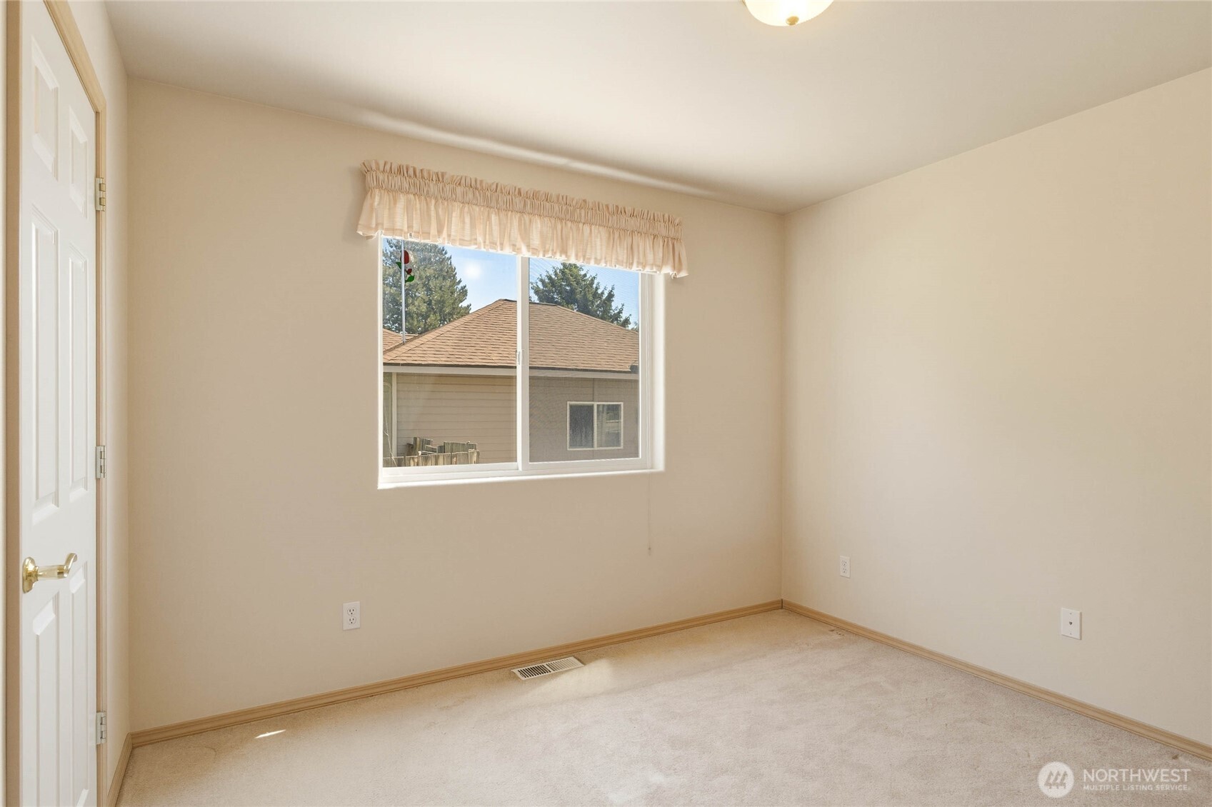 1720 Rainier Street Wenatchee, WA 98801 - Photo 28 of 32