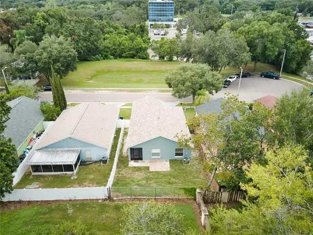 $2,075 | 2408 Camden Oaks Place, Valrico, FL 33594