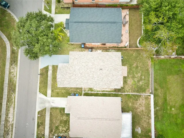 $2,075 | 2408 Camden Oaks Place, Valrico, FL 33594