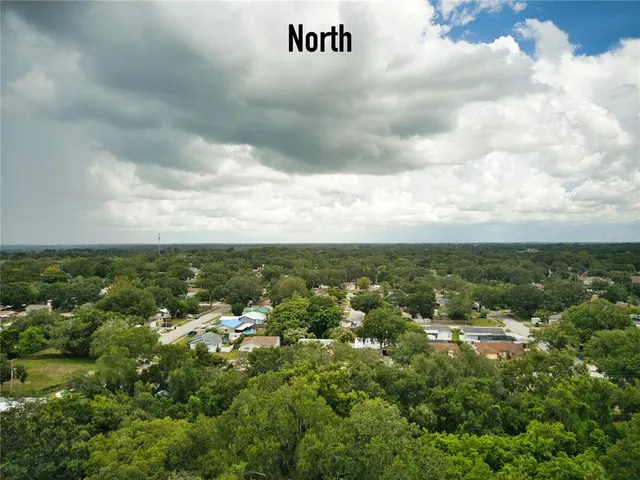 $2,075 | 2408 Camden Oaks Place, Valrico, FL 33594