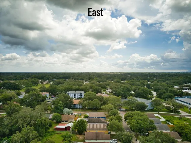 $2,075 | 2408 Camden Oaks Place, Valrico, FL 33594