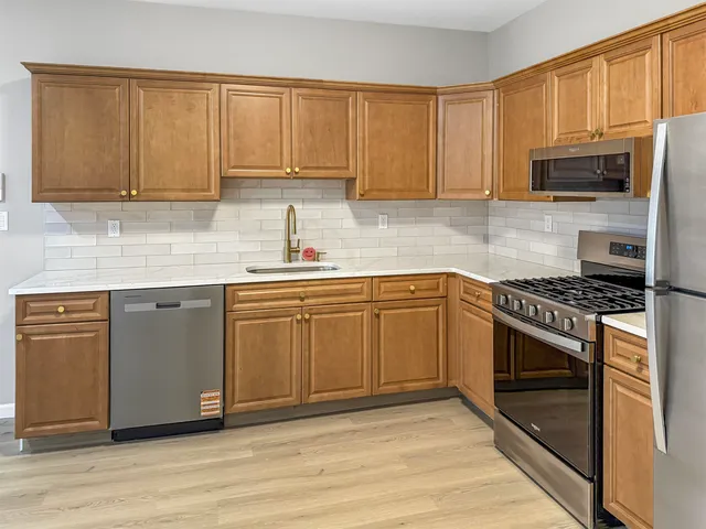 $2,500 | 729-731 Broadway, Unit 2, Bayonne, NJ 07002