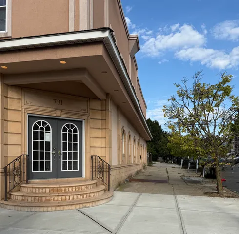 $2,500 | 729-731 Broadway, Unit 2, Bayonne, NJ 07002