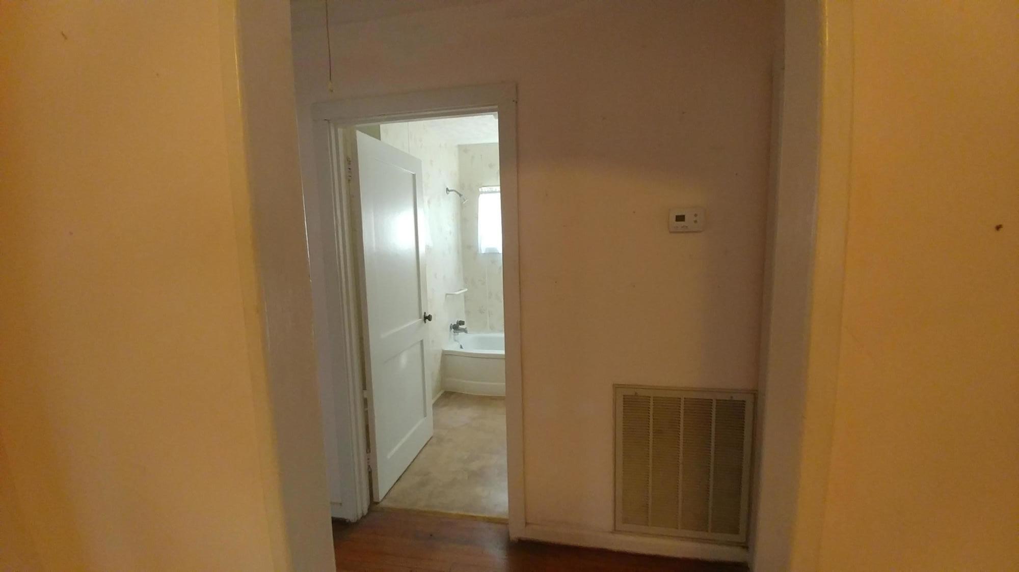 309 North Jenkins Road Rossville, GA 30741 - Photo 22 of 32 Hall