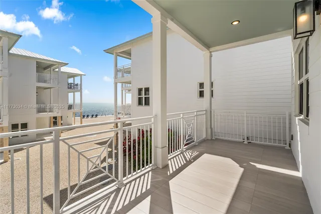 $1,599,000 | 84745 Old Highway, Unit 13, Islamorada, FL 33036