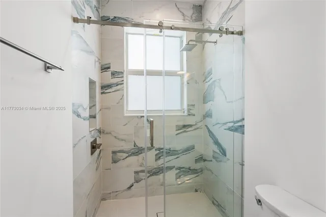 $1,599,000 | 84745 Old Highway, Unit 13, Islamorada, FL 33036